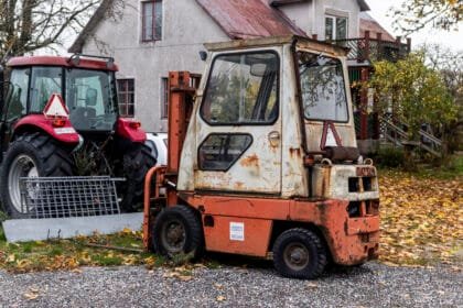 Forklift ve İstif Makinesi Seçiminde Depo Tipi Nasıl Belirleyici Olur? - Makina Gündem
