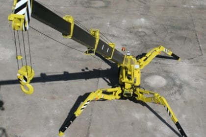 Kompakt mini orumcek vinc - Makina Gündem