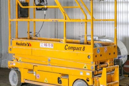 Haulotte Compact 8 makasli platform - Makina Gündem