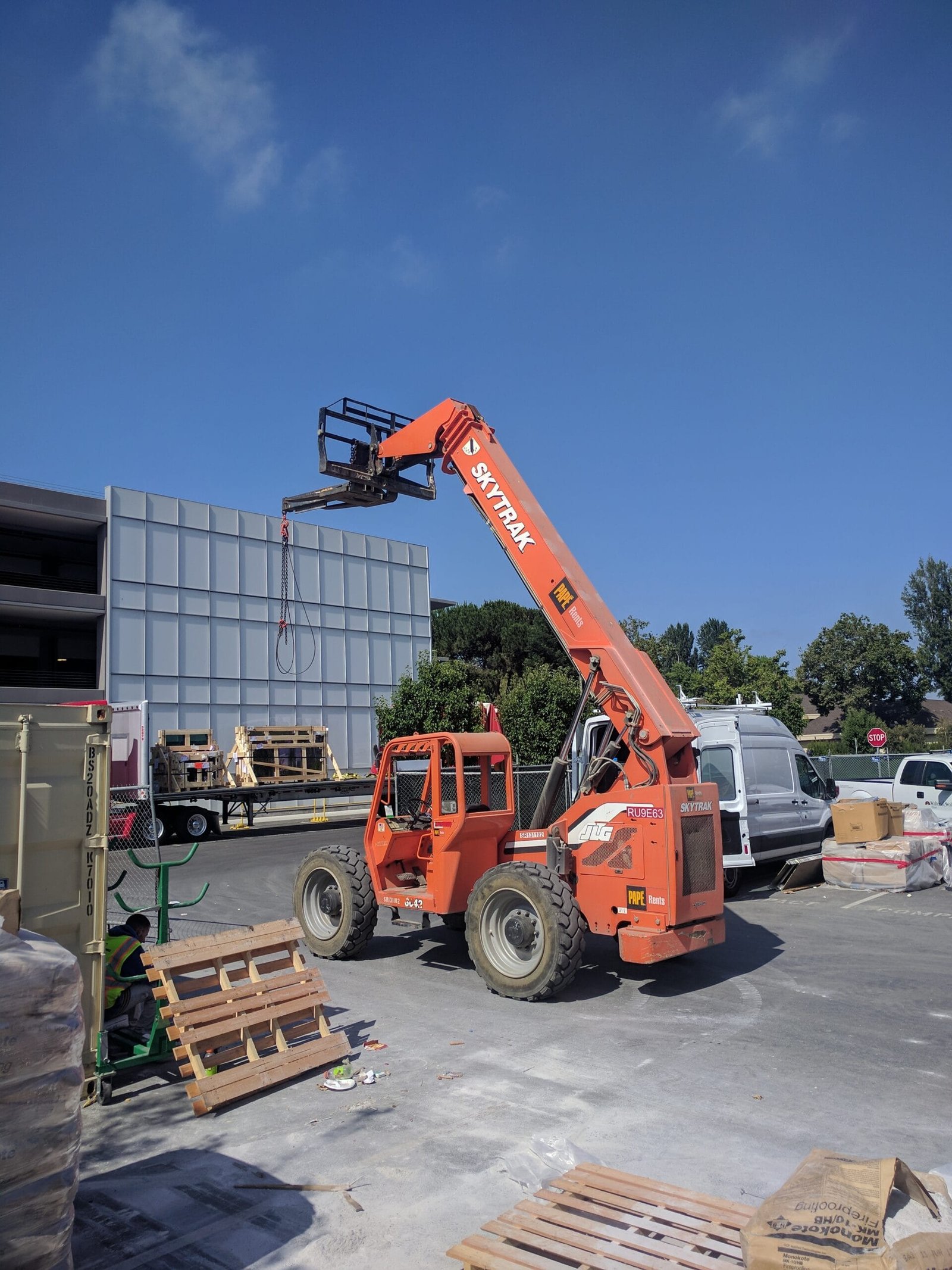 JLG SkyTrak teleskopik yukleyici - Makina Gündem